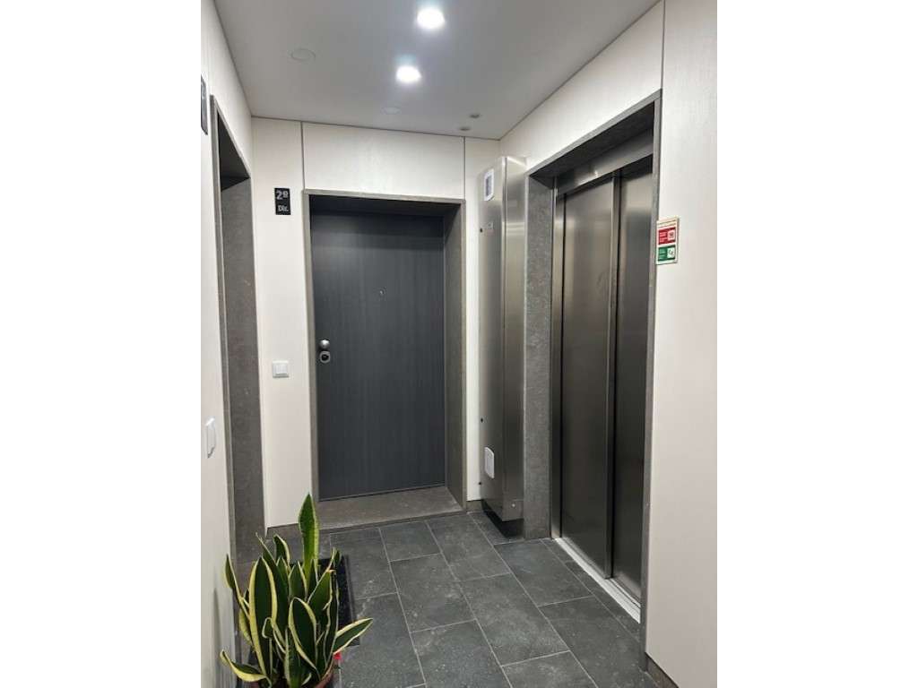 ALCOCHETE - T4 - DUPLEX DE LUXO - C/ TERRAÇO E GARAGEM/2 LUG.-24