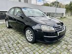 VW Jetta 1.6 TDi Confortline - 16