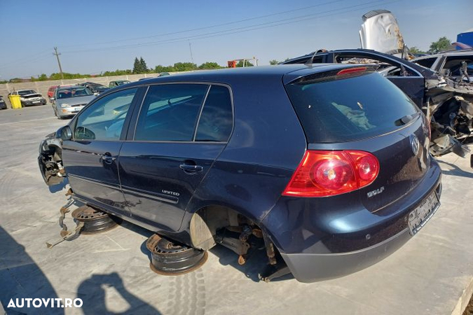 Arc spate dreapta Volkswagen VW Golf 5  [din 2003 pana  2009] seria Hatchback 5-usi 1.4 TSI MT (140 - 3