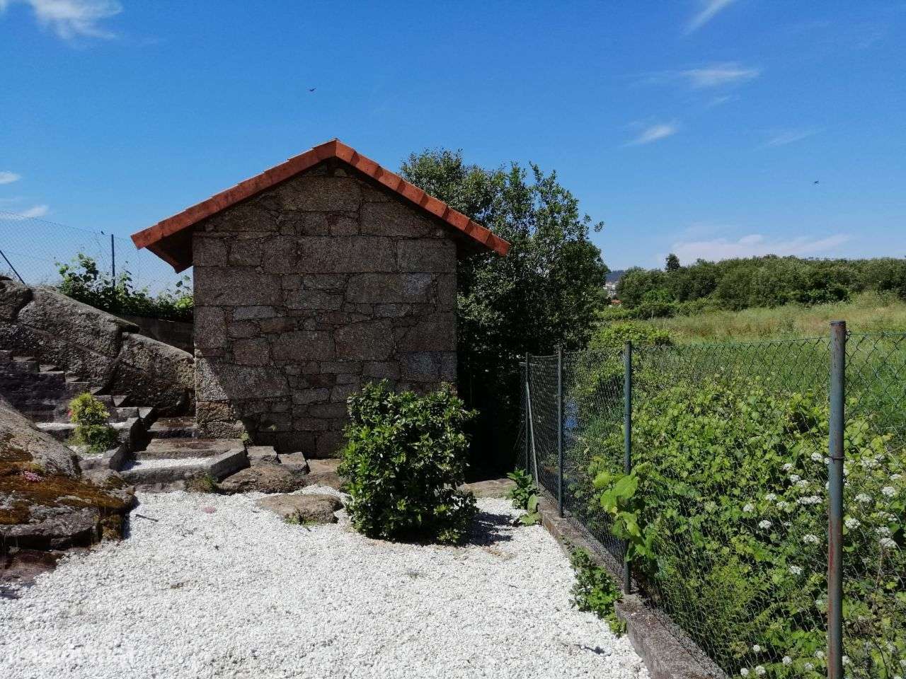 Moradia com Piscina e Campo de Ténis-35