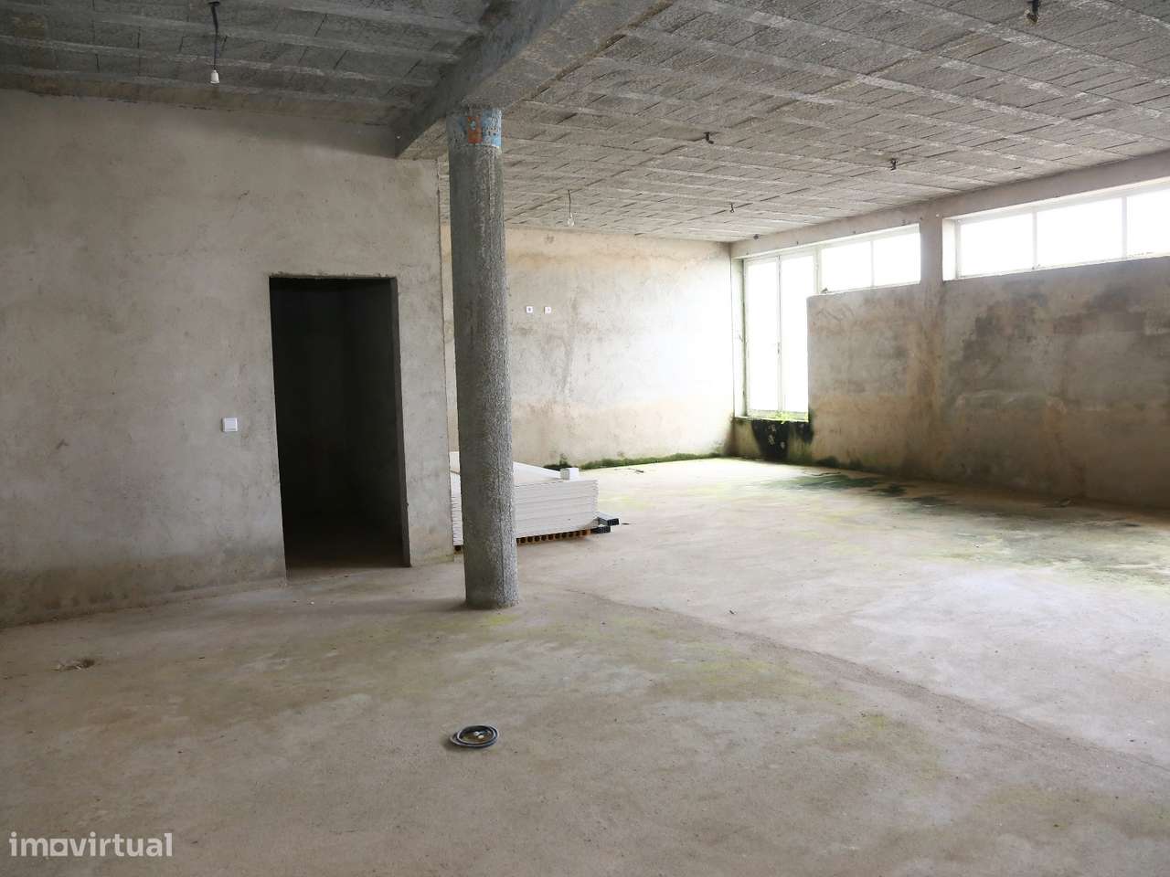 Loja  Venda em Lustosa e Barrosas (Santo Estêvão),Lousada-5