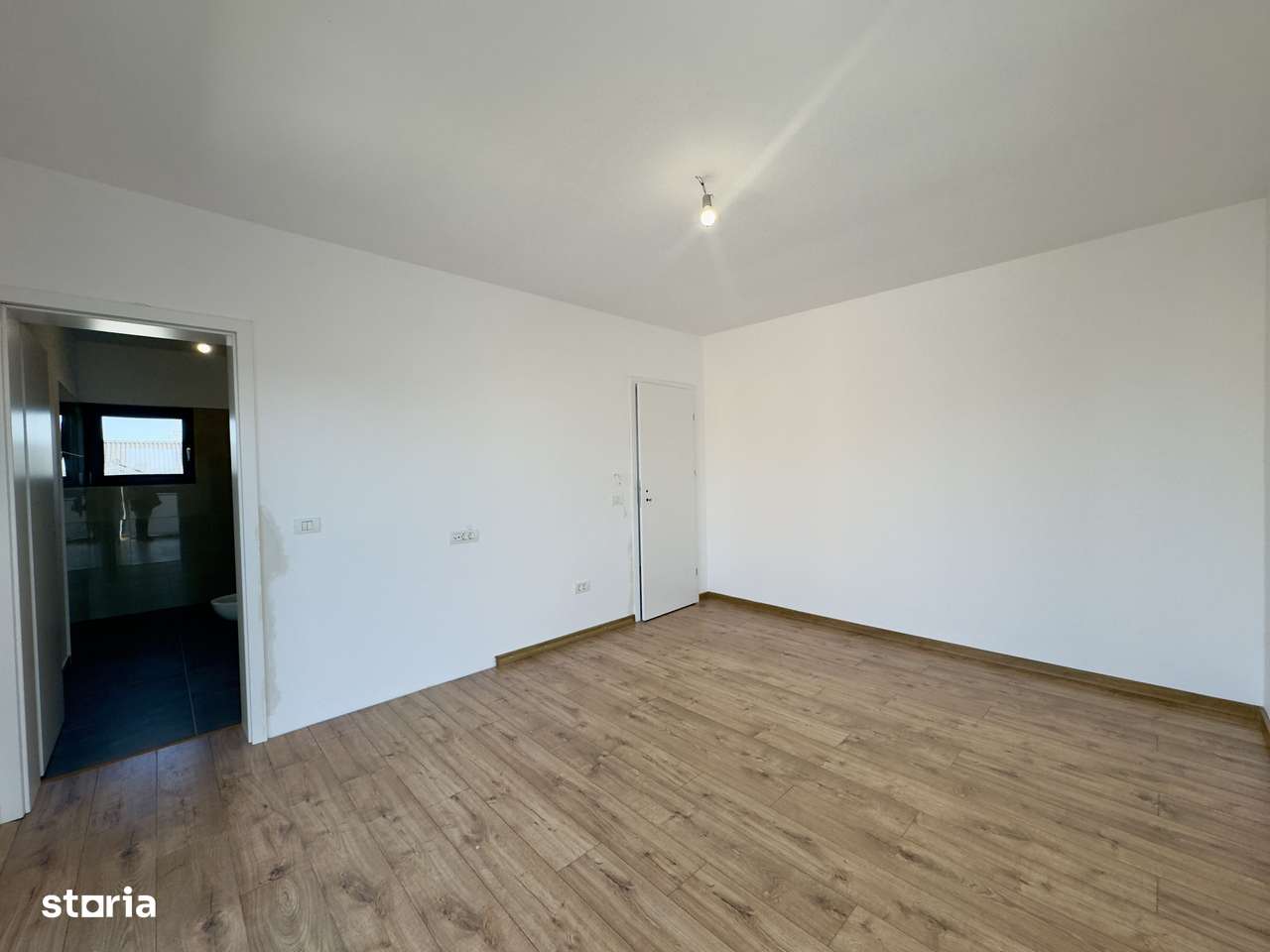 Duplex despartit prin camera Tehnica, Mosnita Noua-Valery-4