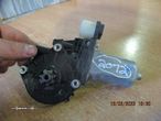 Motor Elevador Vidro MN182353 MITSUBISHI L200 2007 FE MITSUBISHI L200 2007 TM MITSUBISHI L200 4X4 DAKAR ROLL 2007 2.5DI-D 4WD 136CV 4P CINZA TD - 4