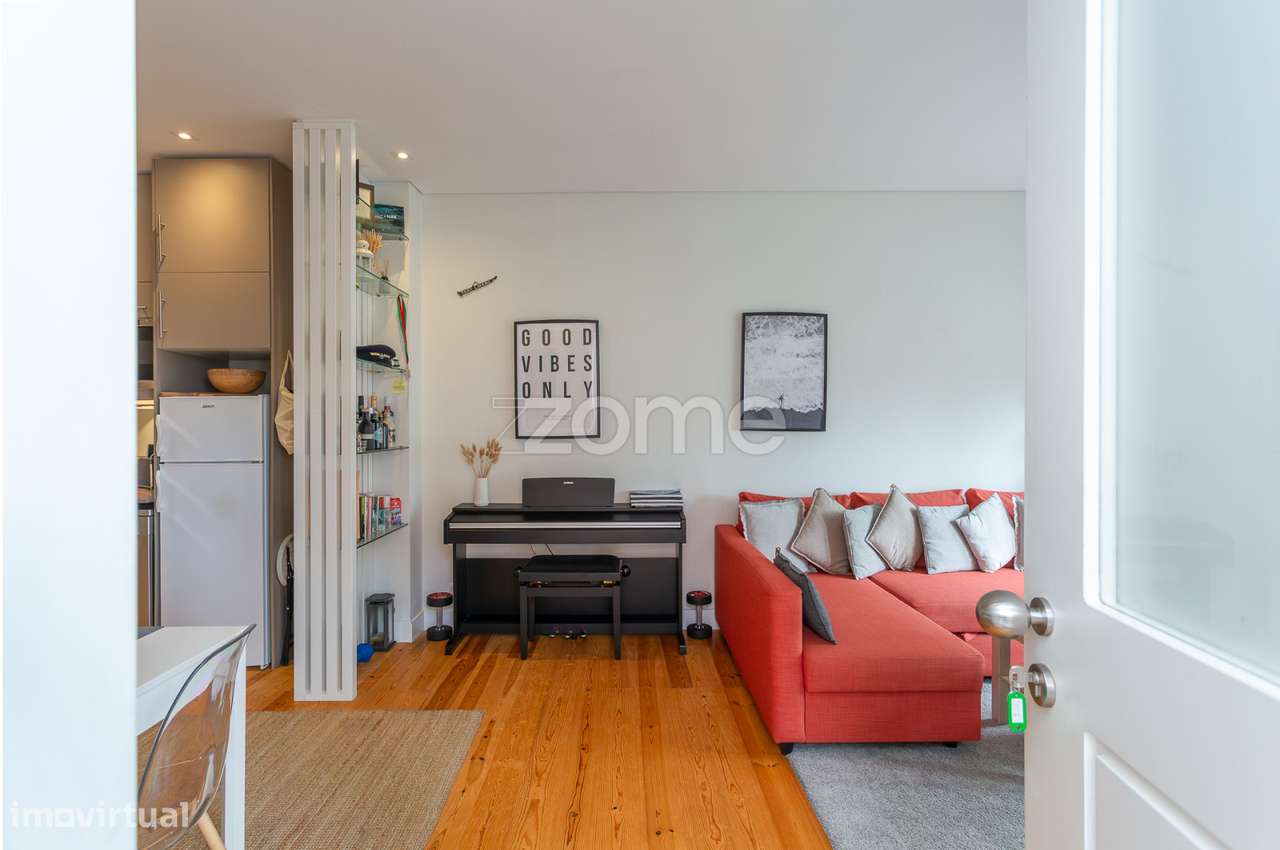 Apartamento T2 com Terraço e Restaurante Equipado no Monte Estoril - Grande imagem: 3/35