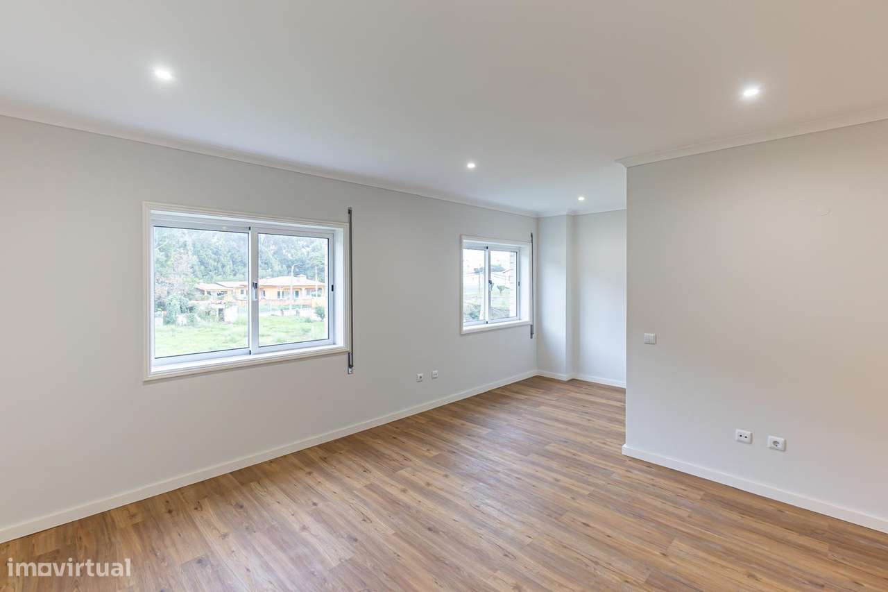 T4 DUPLEX COBERTURA,196 m², 4 Varandas/Solários, Garagem em Arcozelo-21