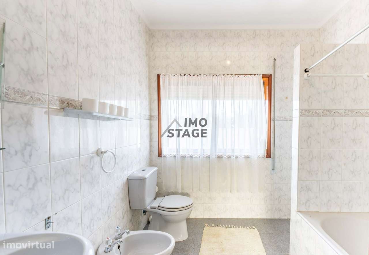 Moradia Térrea com Terreno 1.200m2 Excelente Oportunidade em Espinho-18