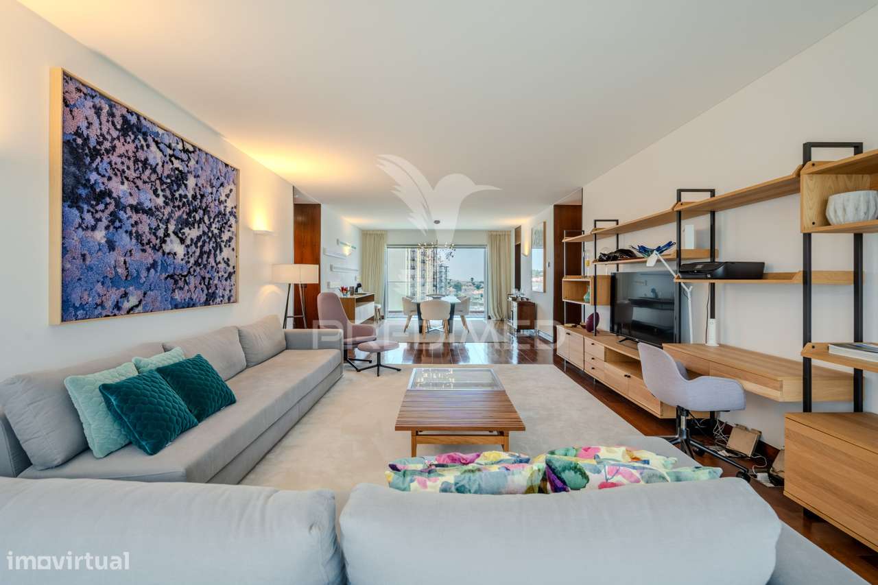 Excelente Apartamento T4 – 280 m²  Condomínio de Luxo SKY RESTELO - Grande imagem: 2/40