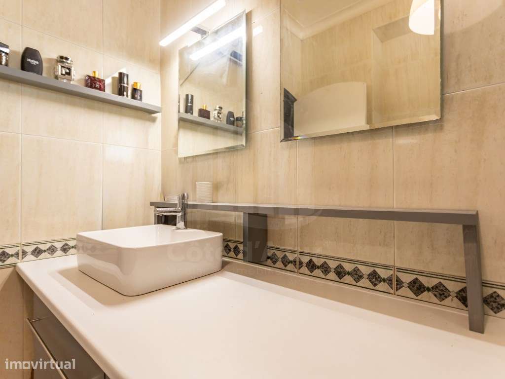 Moradia com vista panorâmica sobre Lisboa-16