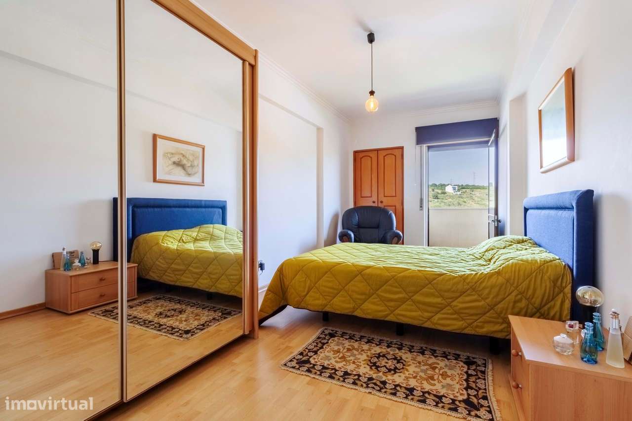 Apartamento T2 c/ Varanda no Casal do Cotão, Sintra-20