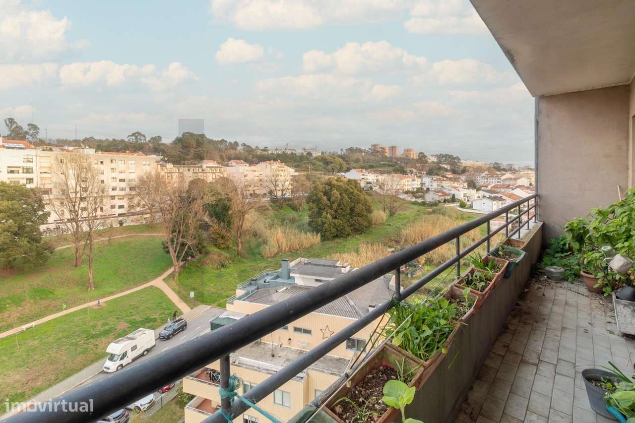 Apartamento T2 em Mafamude – Localização Privilegiada com Vistas Desaf-27