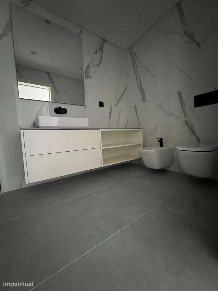 T 3 Novo V. N. Gaia  Av . República  Metro João de Deus Pronto Habitar-37