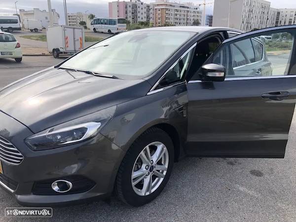 Ford S-Max 2.0 TDCi Titanium - 4