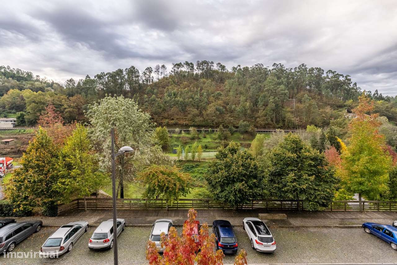 Apartamento T3 – Centro de Terras de Bouro - Grande imagem: 5/28
