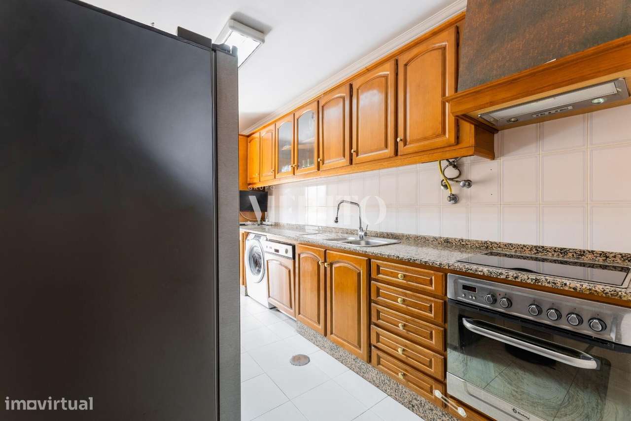 Apartamento T4 com garagem 2 carros-6