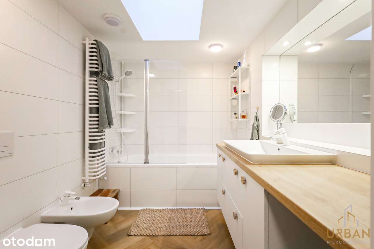 Klimatyczny bliźniak z dużą działką | Maślice-7