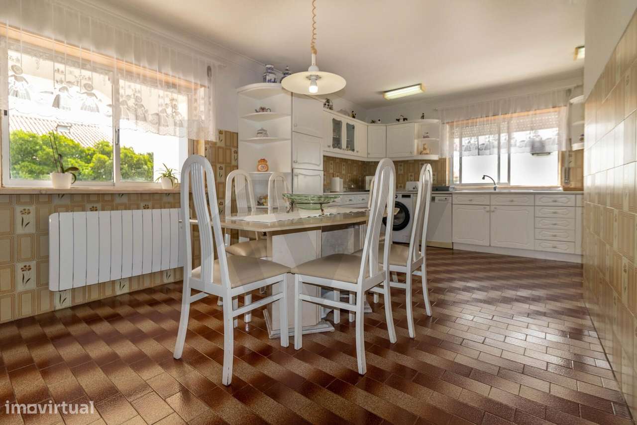 Moradia Isolada em Lote de 1.000 m2 a 20 min de Lisboa!-8