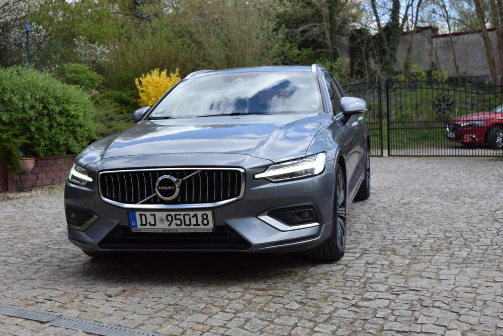 Volvo V60 II D4 Drive-E Summum 2020