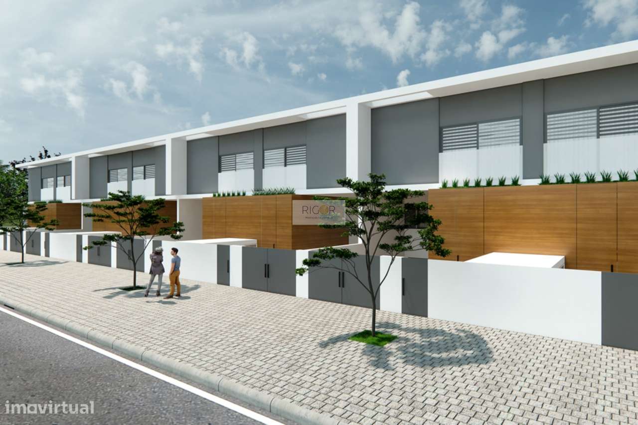 Moradia T3 de 3 frentes e jardim em construção em Águas Santas - Grande imagem: 4/18