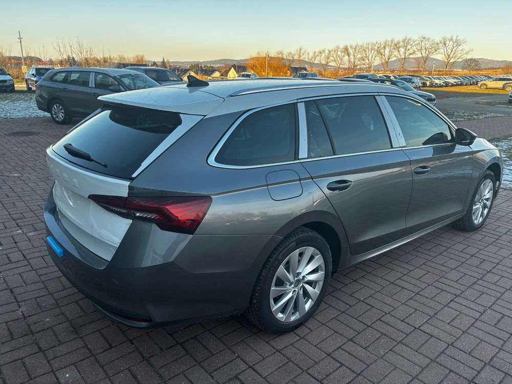 SKODA OCTAVIA Octavia COMBI Edition 130 1,5 TSI m-HEV 110 kW 7- biegowa DSG