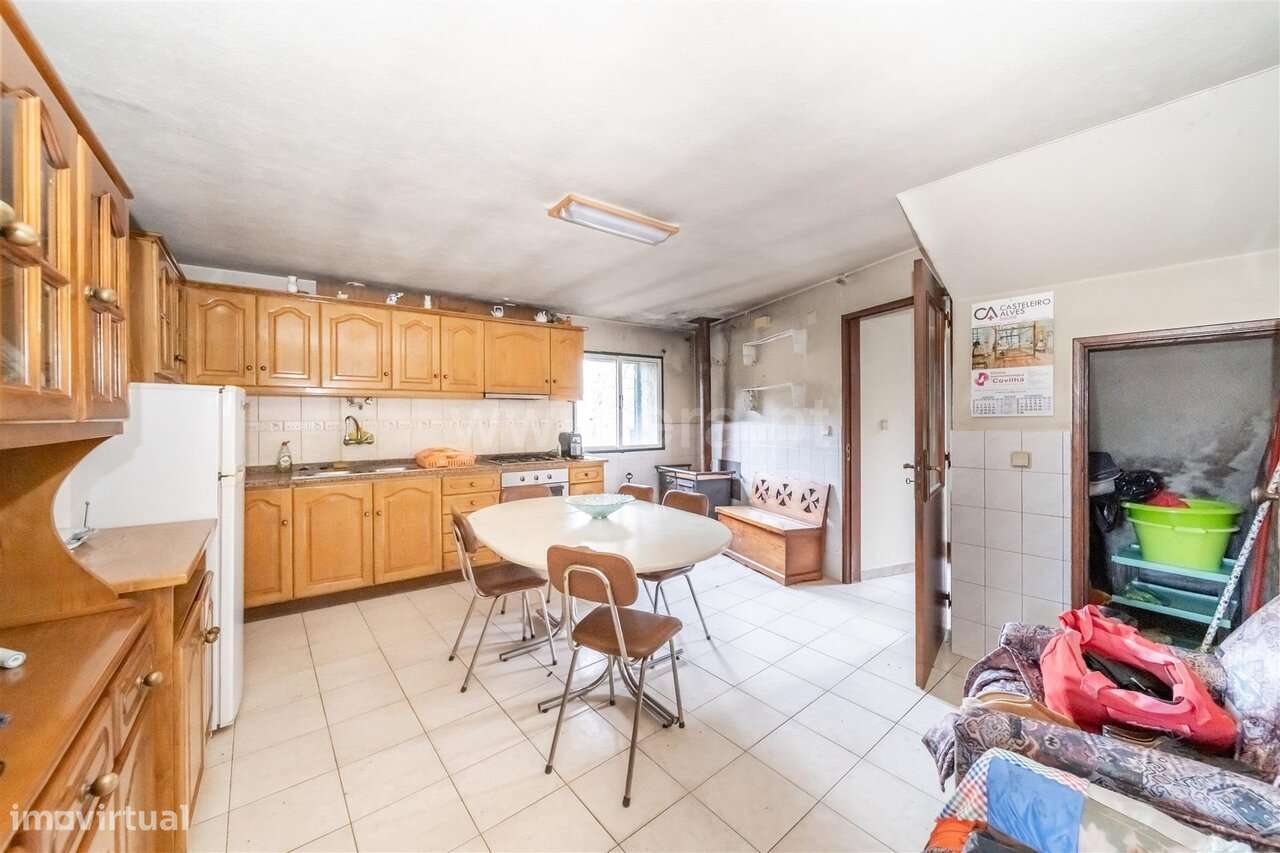 Moradia Geminada T5 / Fundão, Açor - Grande imagem: 4/19