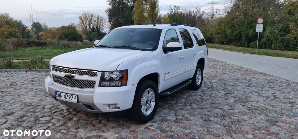 Chevrolet Tahoe - 2