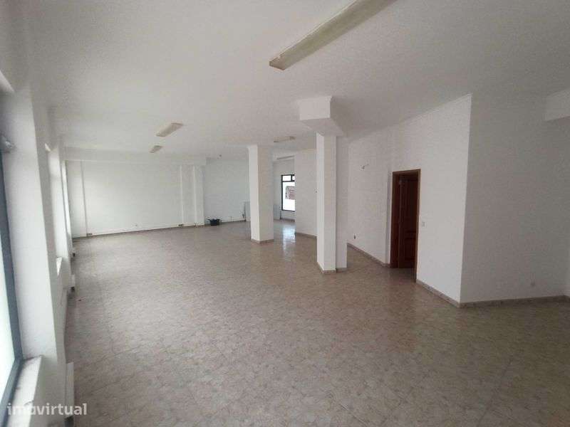 Arrenda-se Loja  Torres Novas - Grande imagem: 4/10