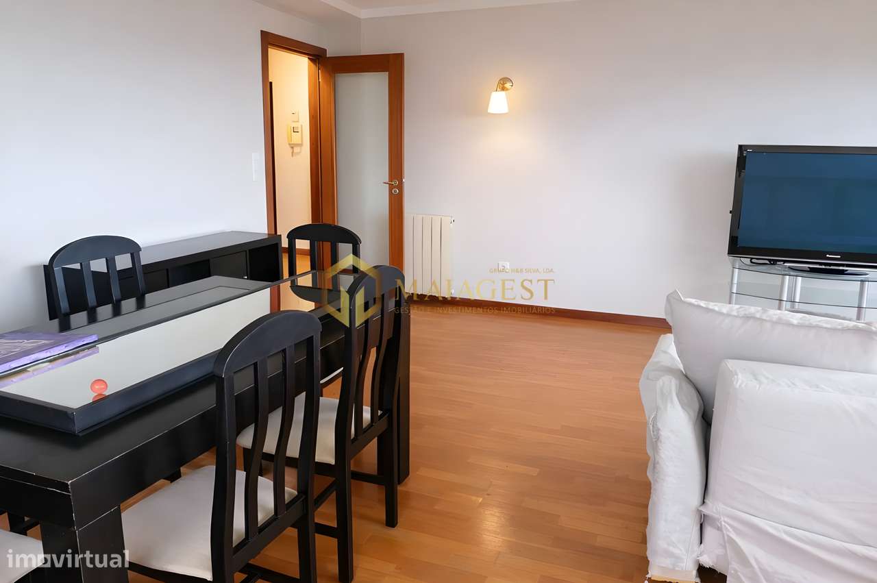 Apartamento T2 Mobilado com Garagem em Moreira da Maia - Grande imagem: 3/16