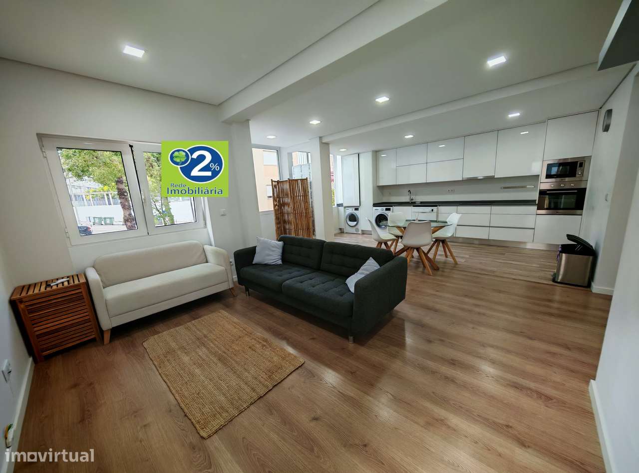 T4 transformado em T3! Almada! Vista Rio - Grande imagem: 4/15