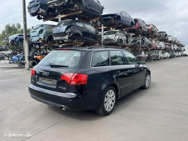 Para Peças Audi A4 (8E2, B6) - 2