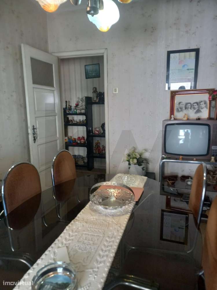 APARTAMENTO T2 - CENTRO QUELUZ-19