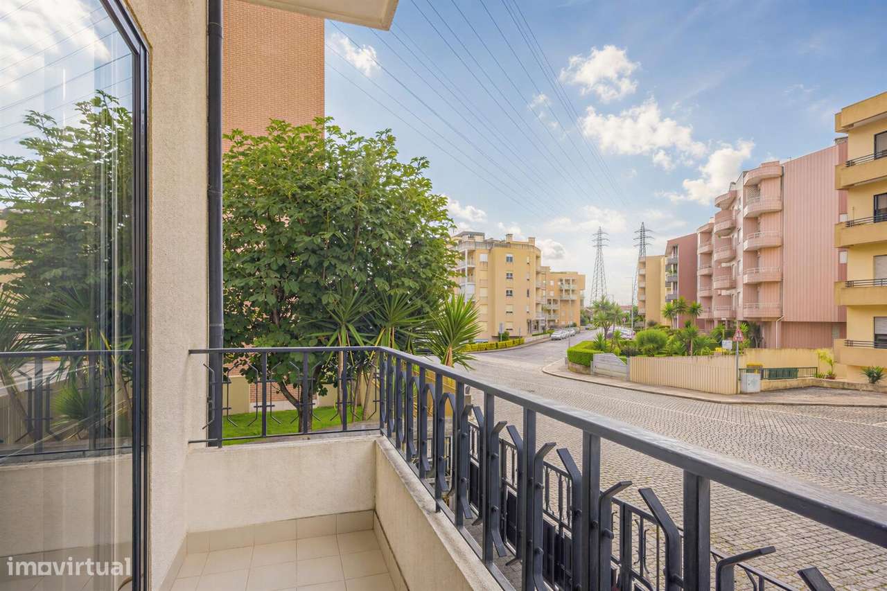 T3 | 113 m2 - Garagem fechada - Varanda - Centro da Maia-22