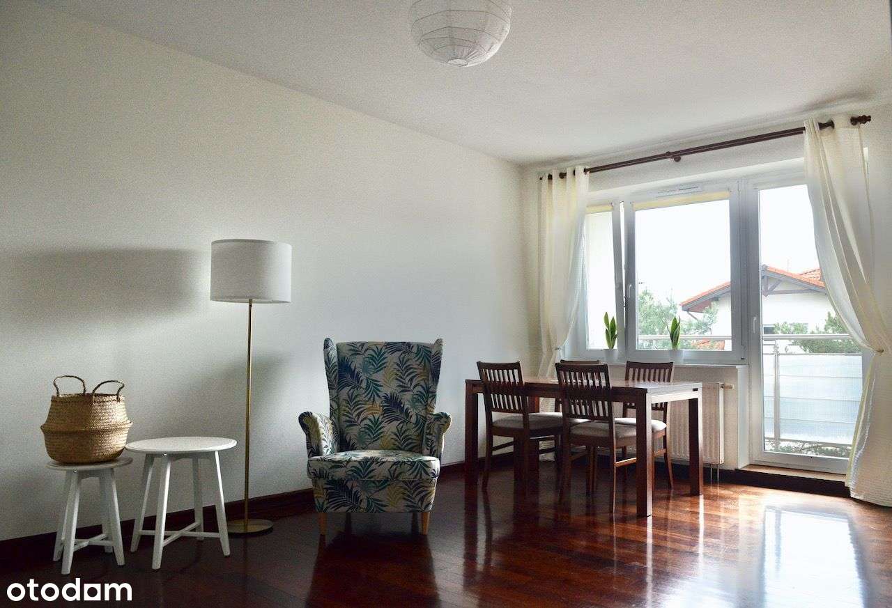 Słoneczne mieszkanie z garażem i loggią na Gocławku – 39 m² - Pełny obrazek: 1/7