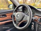 BMW Seria 3 320d Coupe - 27