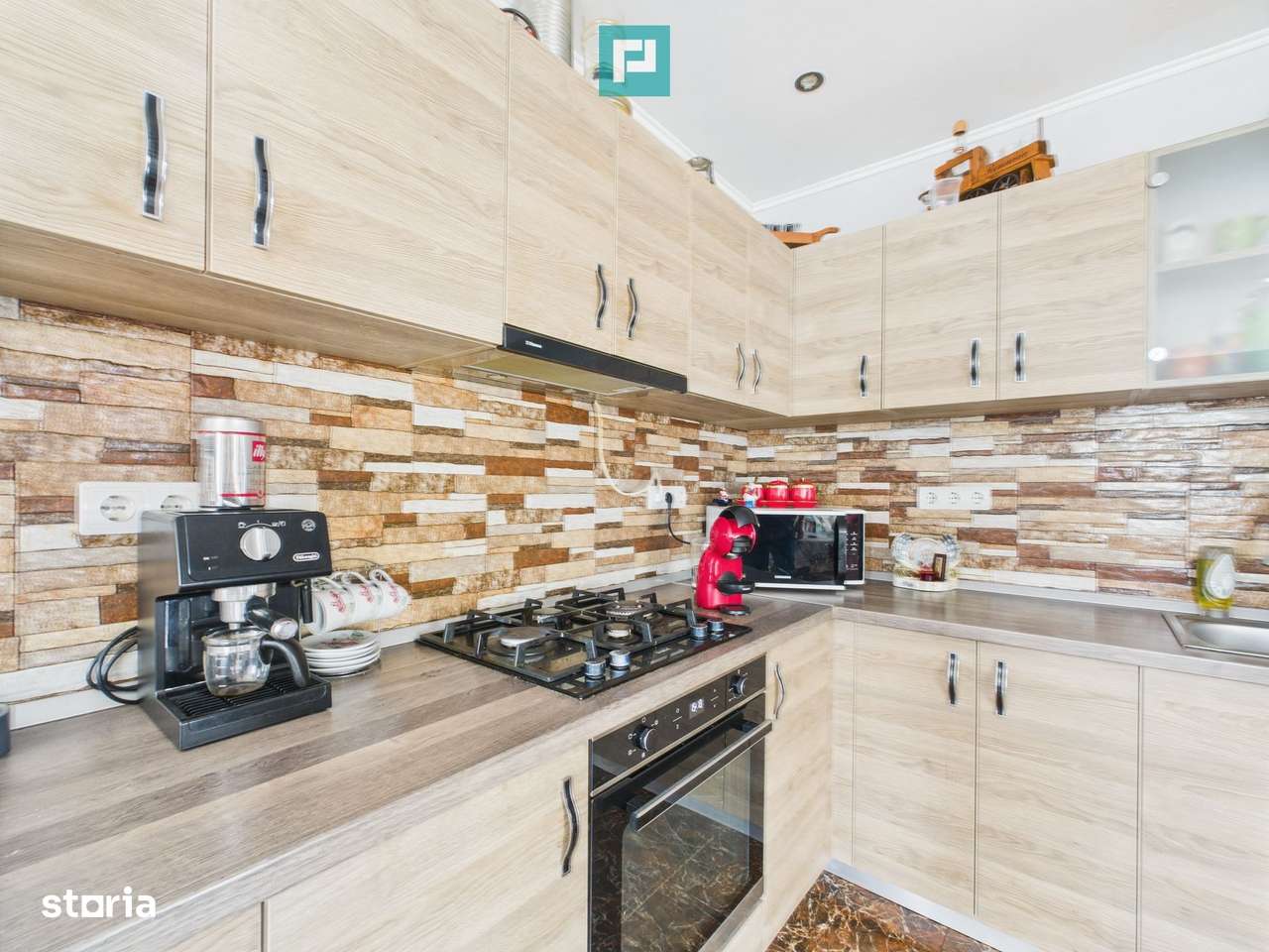 Casă spațioasă cu grădină în Topolovățu Mare - Imagine principală: 5/20