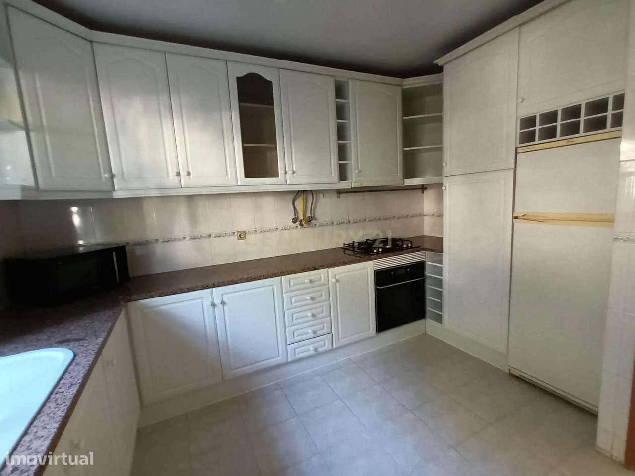 Simpática Moradia em Banda  em Caxias, Oeiras, com Vista Mar - Entrada - Grande imagem: 3/29