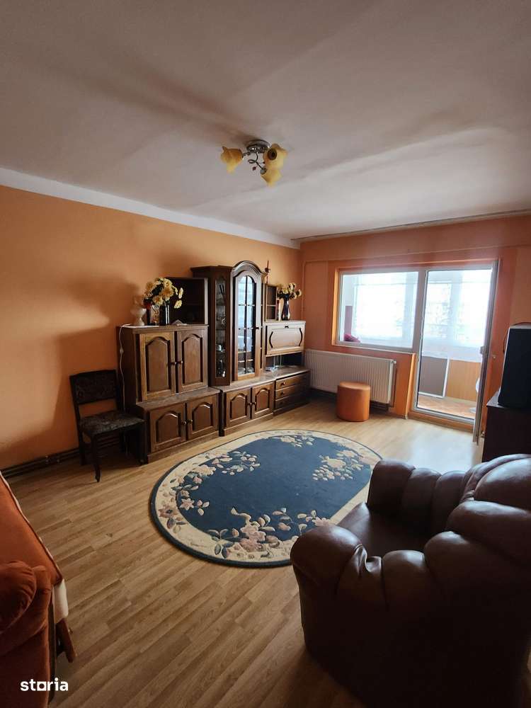 3 Camere decomandat Mobilat-0