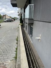 Vand apartament zona Coresi Demisol Inalt