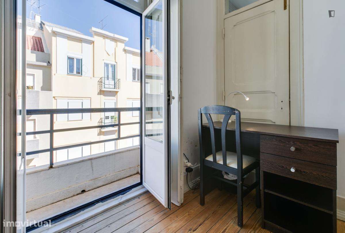 Quarto - localizado em Alameda Lisbon - Grande imagem: 3/17