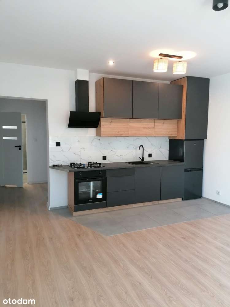 Trzy pokoje na Makowej