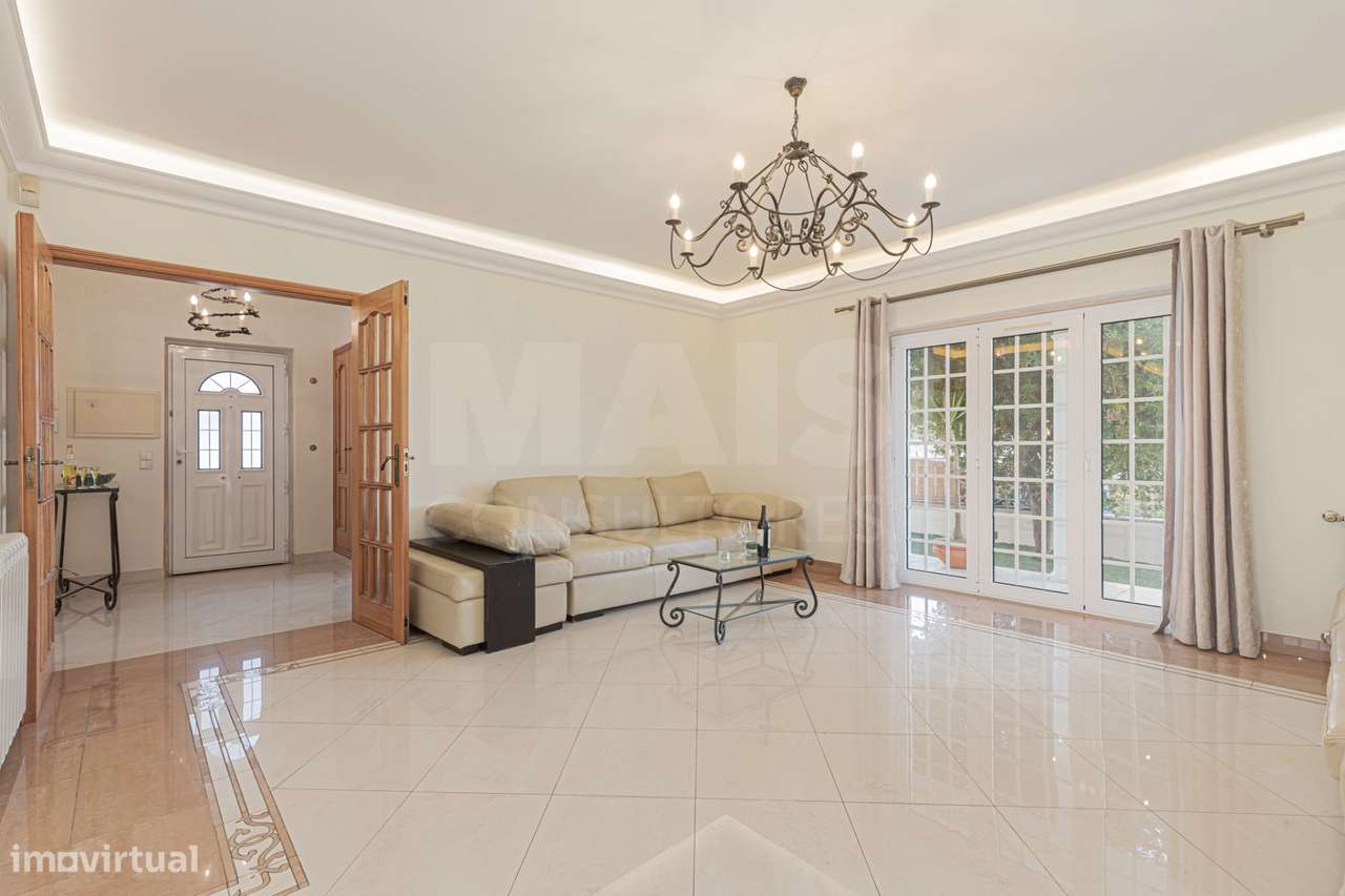 Moradia V4 em Caxias c/Box e Terraço - Grande imagem: 5/50