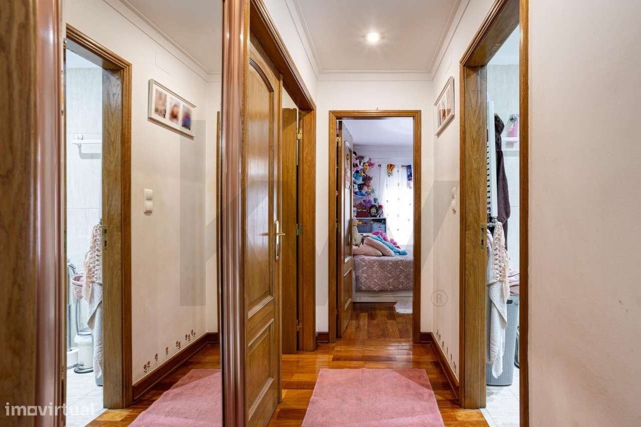 Apartamento T2 em Odivelas com Terraço-14