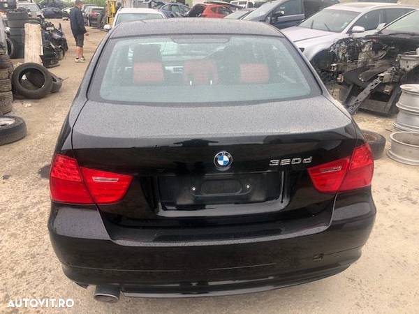 Dezmembrez BMW 320 E90 Facelift 2012 - 7