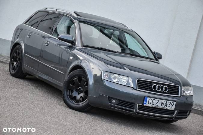 Audi A4 - 1