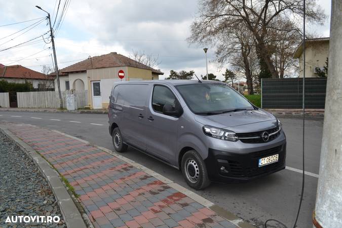 Opel Vivaro - 2