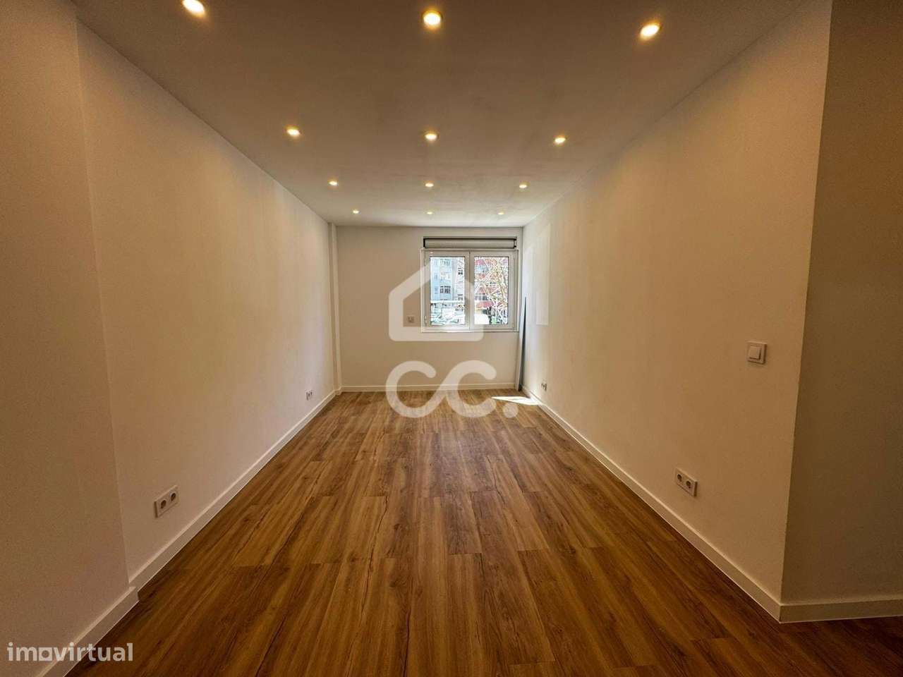 Apartamento T2 Renovado na Quinta do Mendes em Odivelas-7