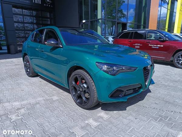 Alfa Romeo Stelvio - 10