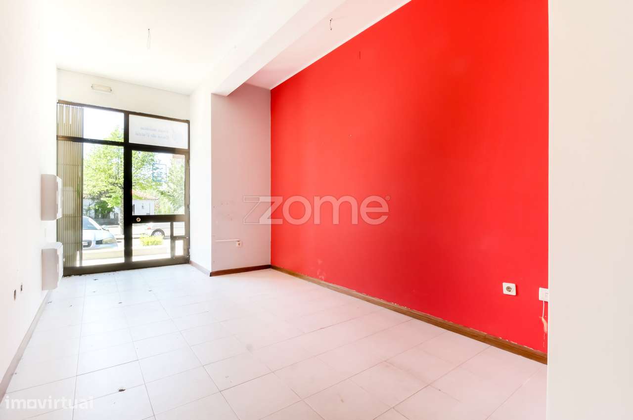 Loja no centro de Penafiel com rentabilidade - Investimento - Grande imagem: 5/15