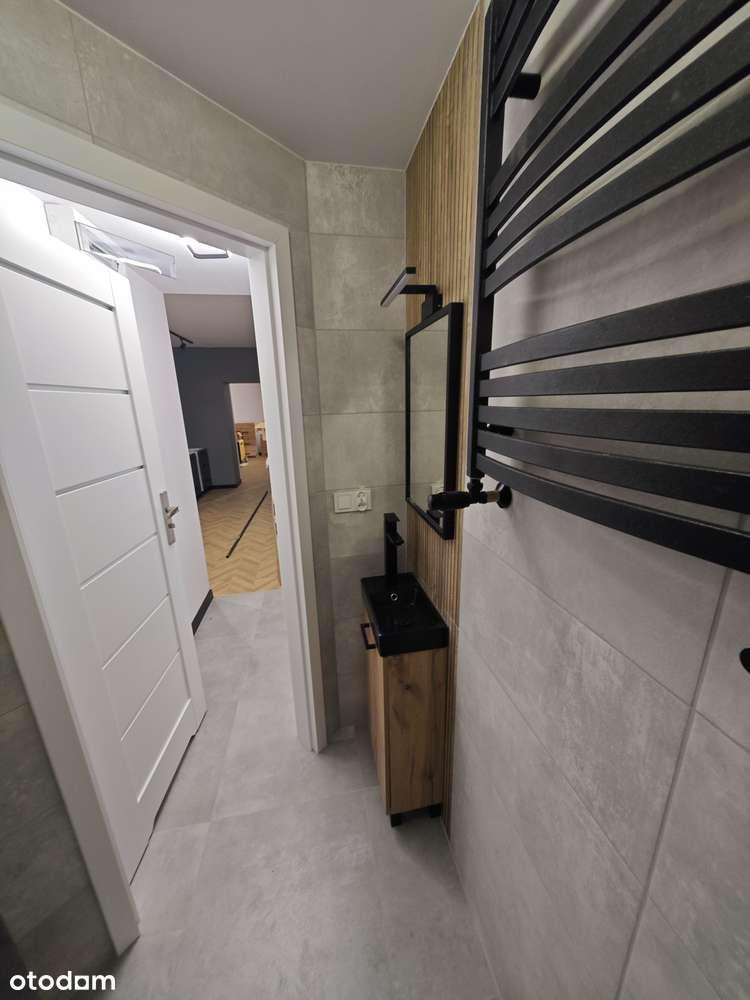 Świetne mieszkanie po generalnym remoncie, dwa pokoje, AGD w cenie.-12