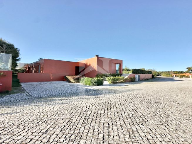 Moradia T3 com Piscina e Jardim em Bom Sucesso, Óbidos-38