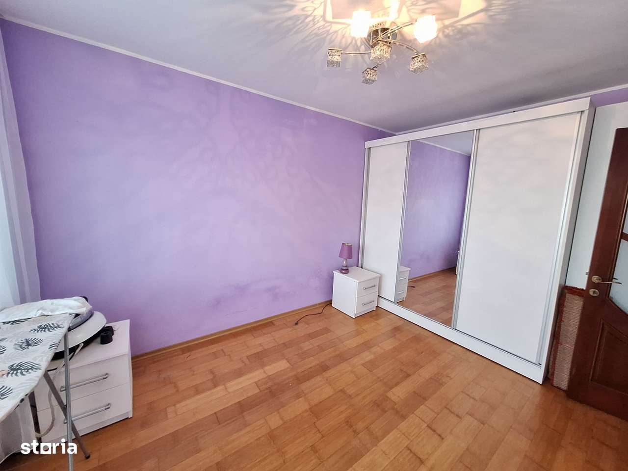 Apartament 3 camere renovat,mobilat,etaj 3,Zona Cora-5